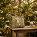 Tote Bag verde clara animais cenário jardim botânico